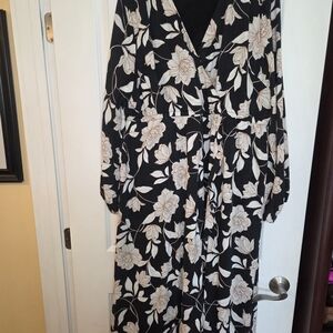 Torrid Midi Crinkle Gauze Ruffles SZ 2X (18-20) Preloved